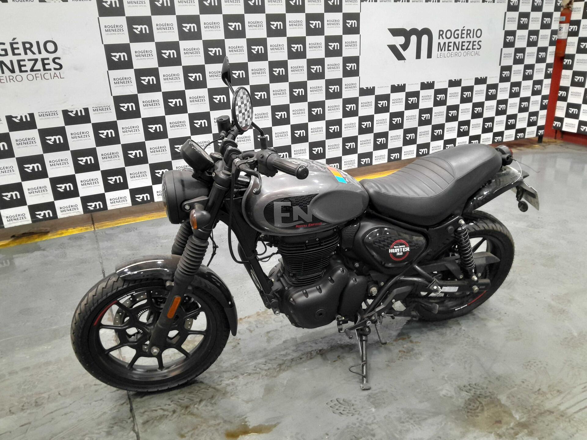 ROYAL HUNTER 350 2025