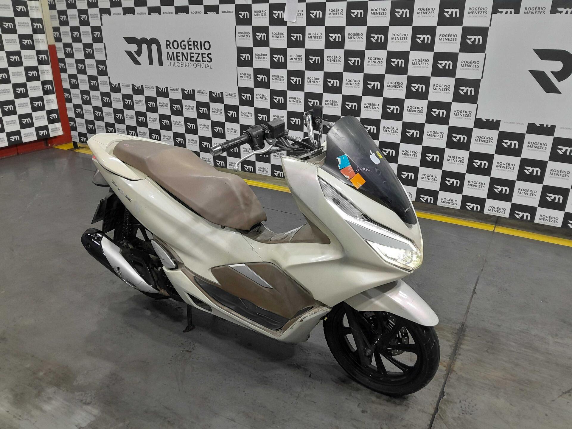 HONDA PCX 150 DLX ABS 2019
