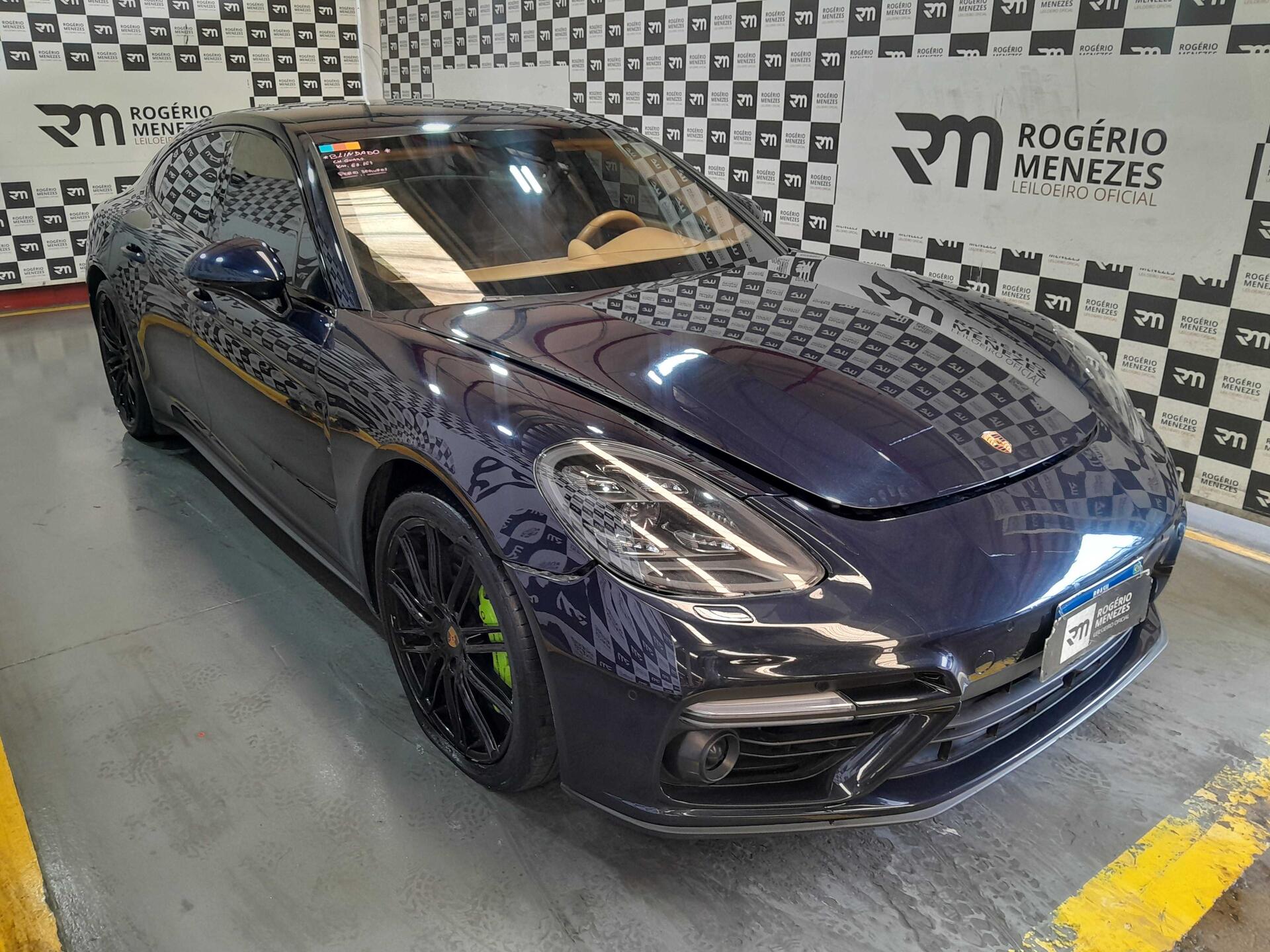 PORSCHE PANAMERA 2017