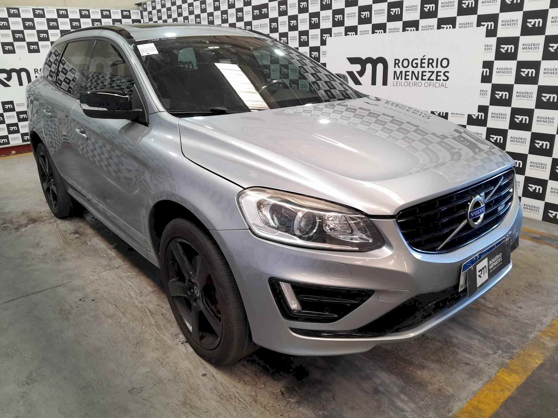 VOLVO XC60 2015