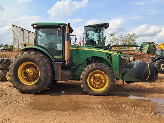 TRATOR DE PNEUS JOHN DEERE 8370R 4X4, ANO 2018