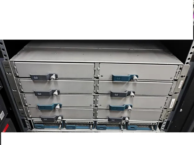 4 Gabinete Modular Cisco Chassis Blade UCS 5108 N20C6508V02