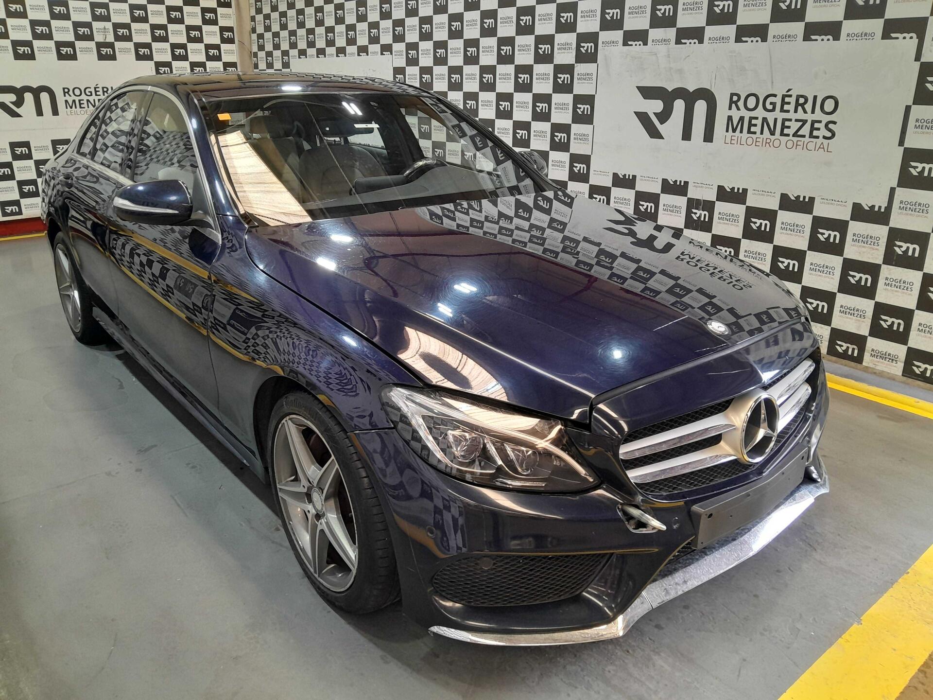 MERCEDES-BENZ C250 2.0 2015