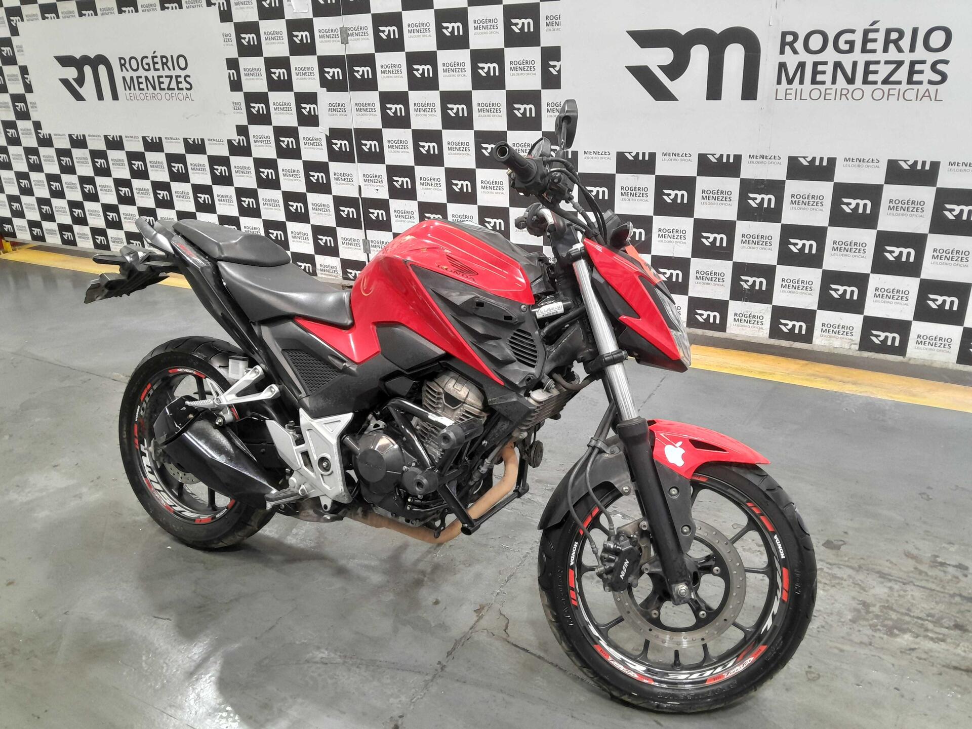 HONDA CB 300F 2023