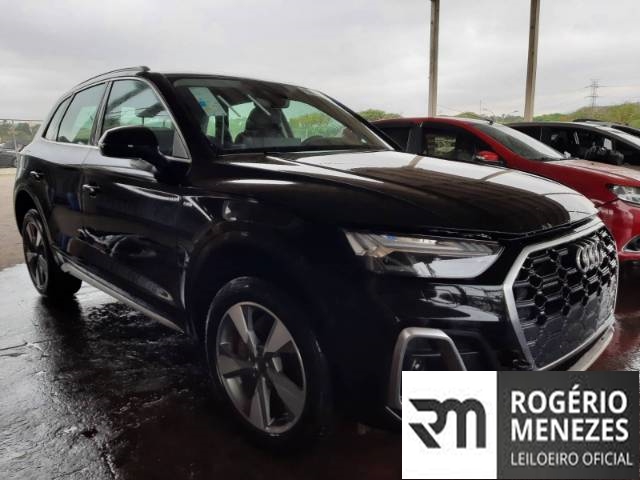 AUDI Q5 2024