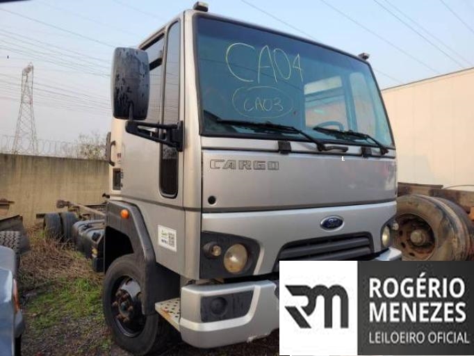 FORD CARGO 816 2019