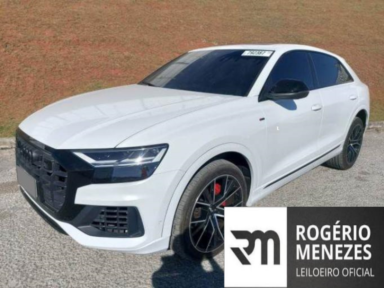 AUDI Q8 2020
