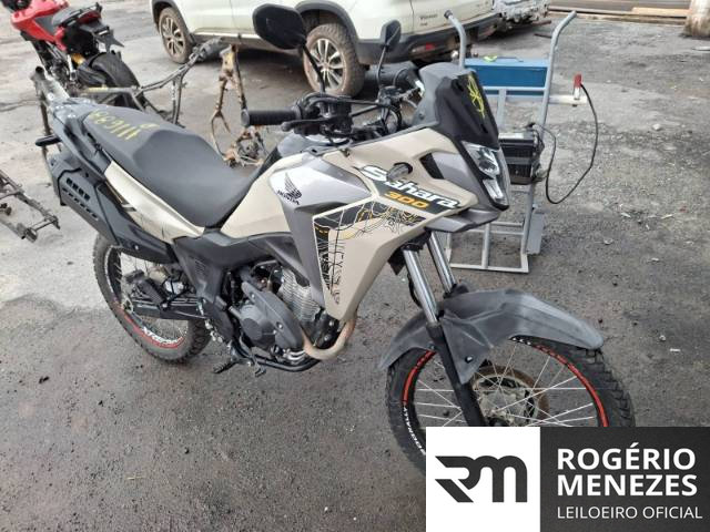 HONDA XRE SAHARA 300 2025
