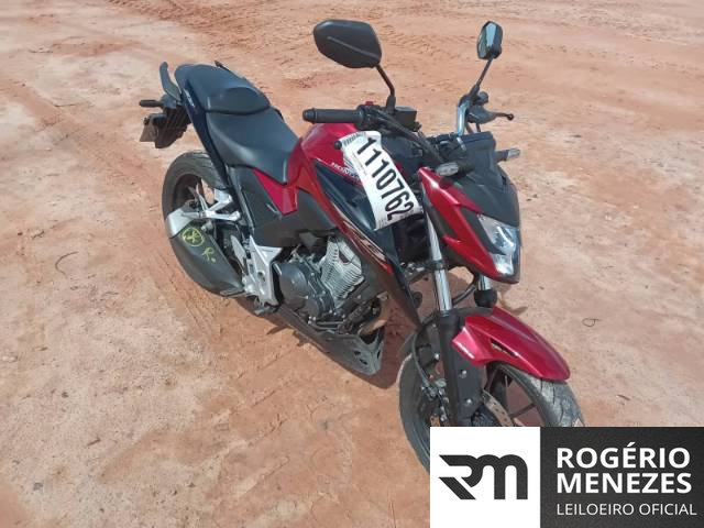 HONDA CB 300F 2025