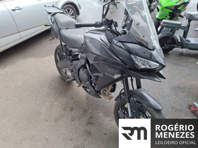 KAWASAKI VERSYS 2023