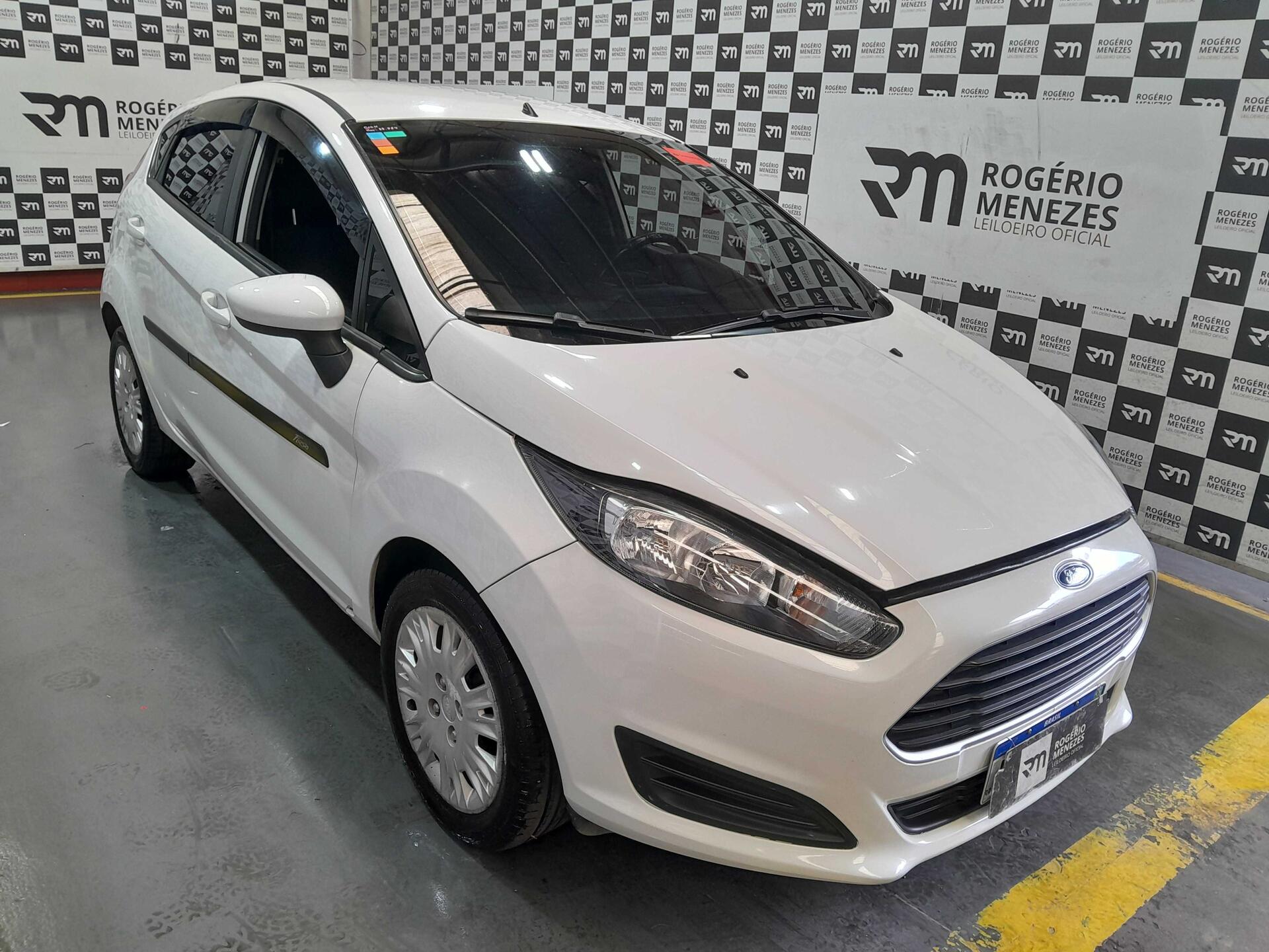FORD FIESTA 2015